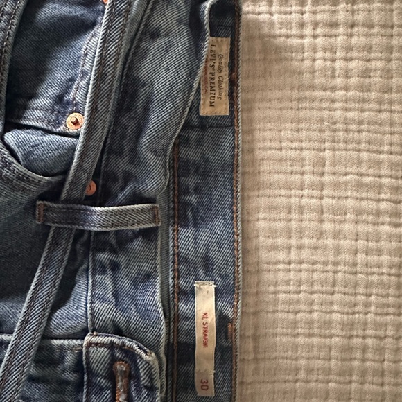 Levi's Light Blue XL Straight Leg Jeans sz 30 - Picture 2 of 7